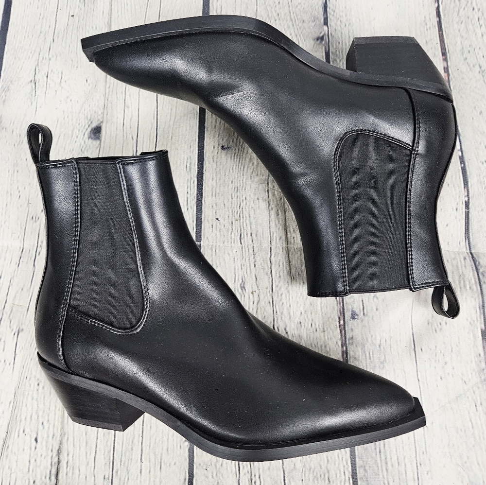BILLINI | Urith pointed toe pull-on heeled chelsea boots